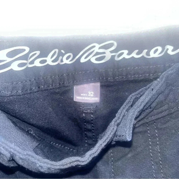 MENS EDDIE BAUER BLACK SHORTS - Picture 3 of 5